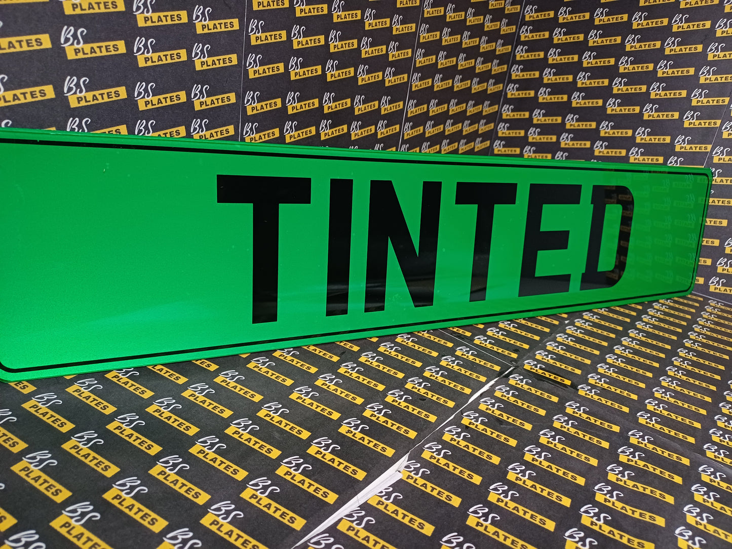 Green Tinted Show Plate